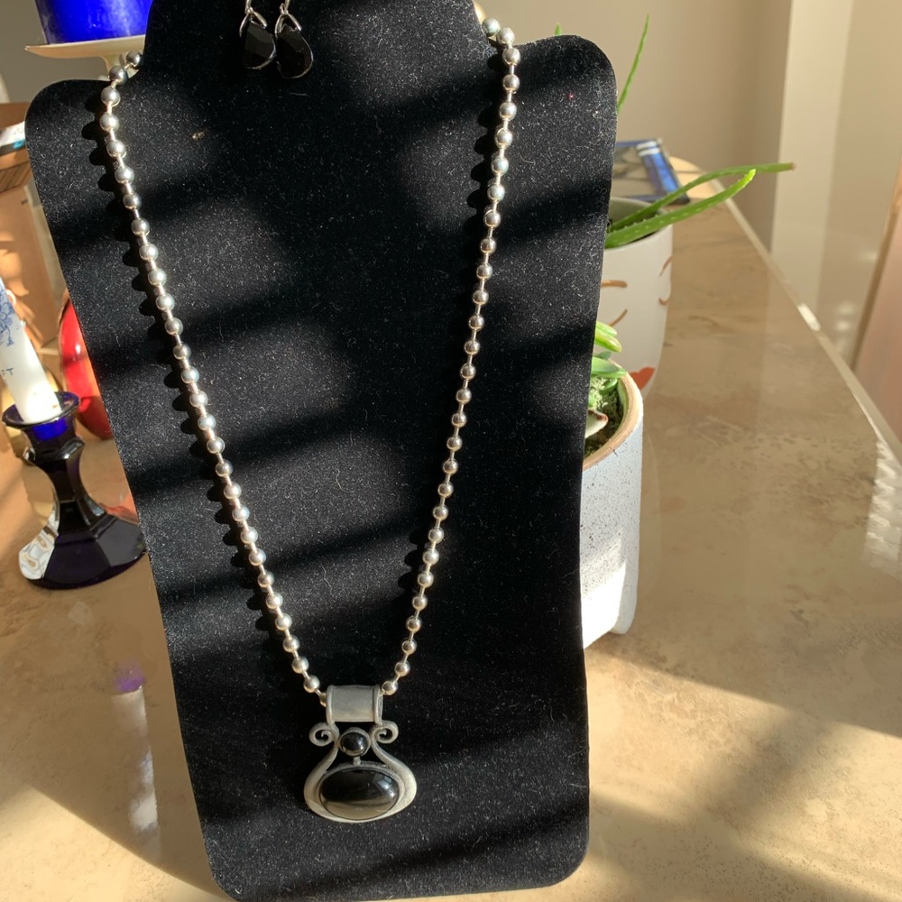 Pewter and Onyx Necklace & Earring Set
